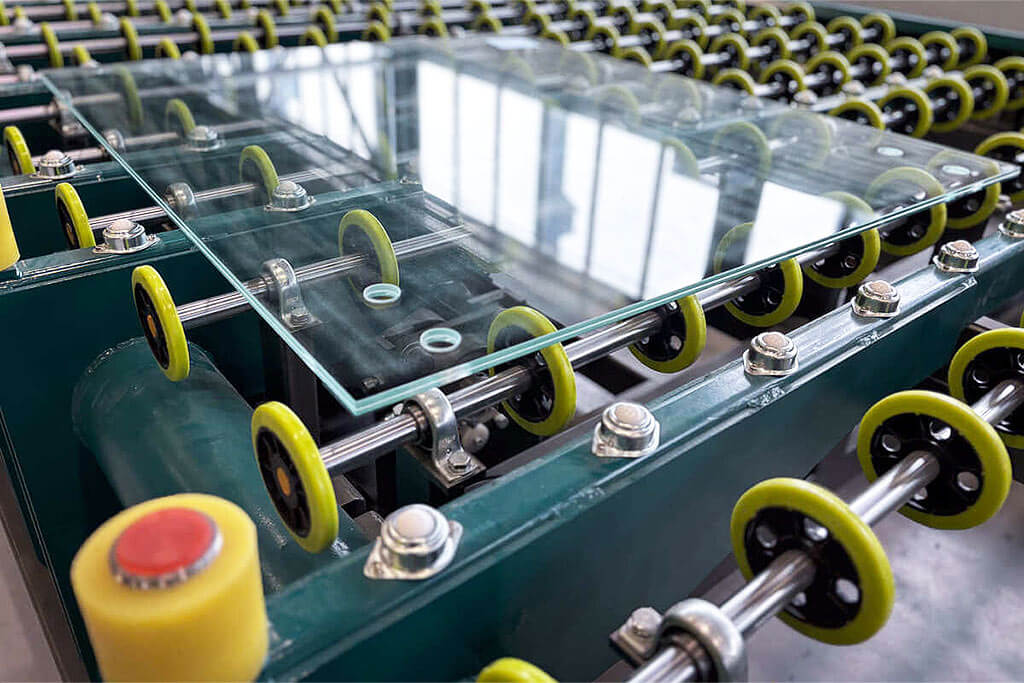 glass panel in Transparent Design factory