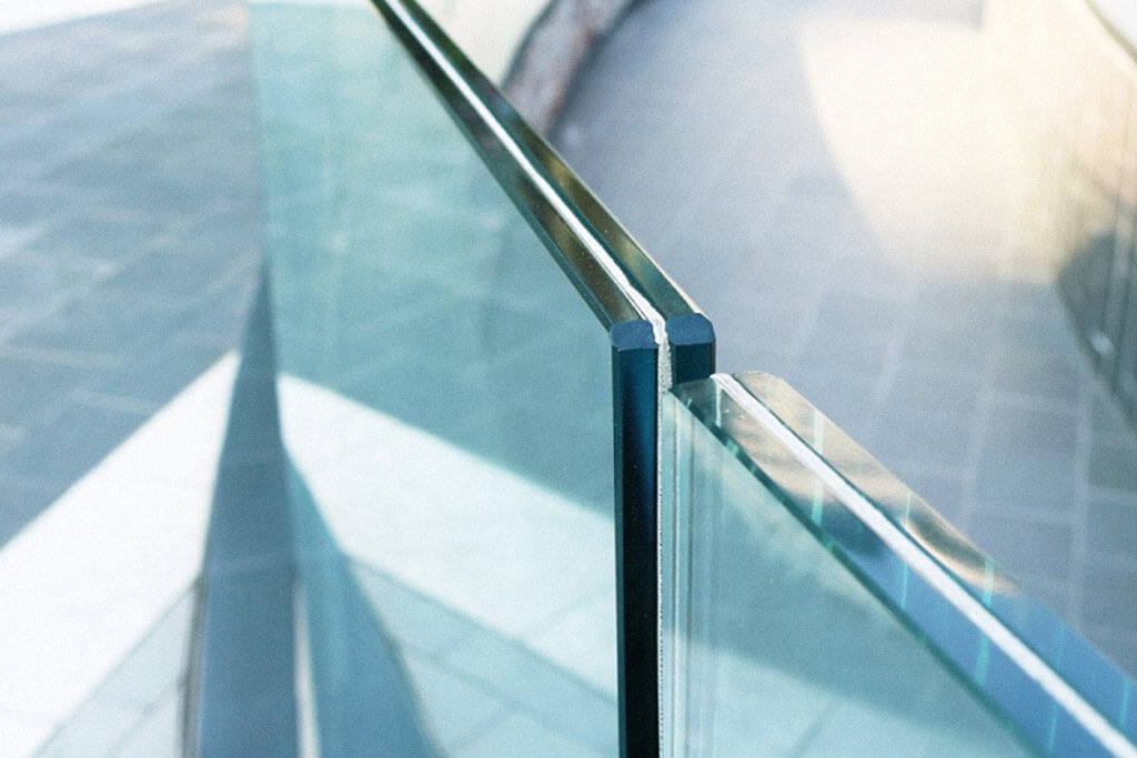 laminated glass used in architectural design
